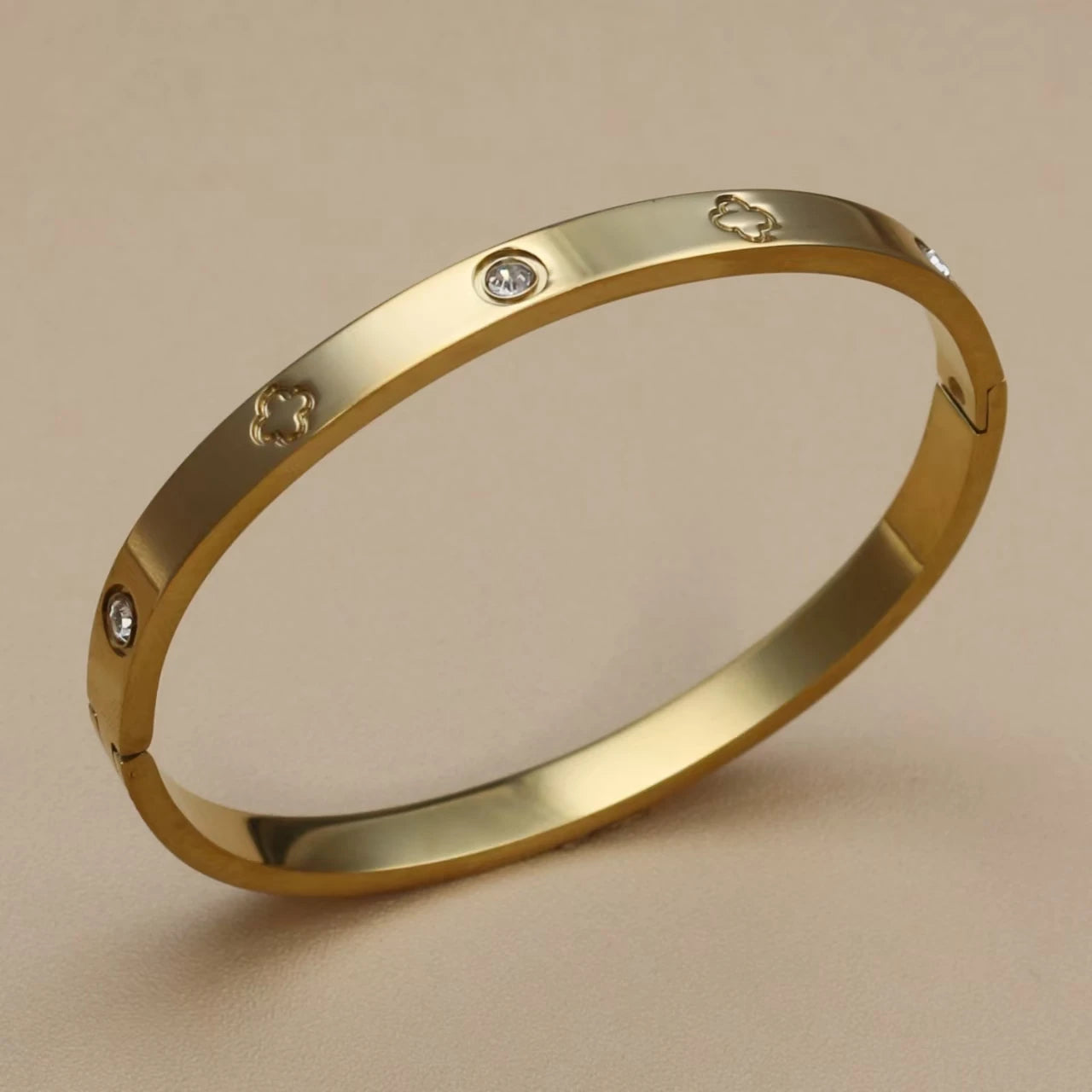 π XCB-001 Four-Leaf Clover Crystal Bangle β Luck Meets Luxury!