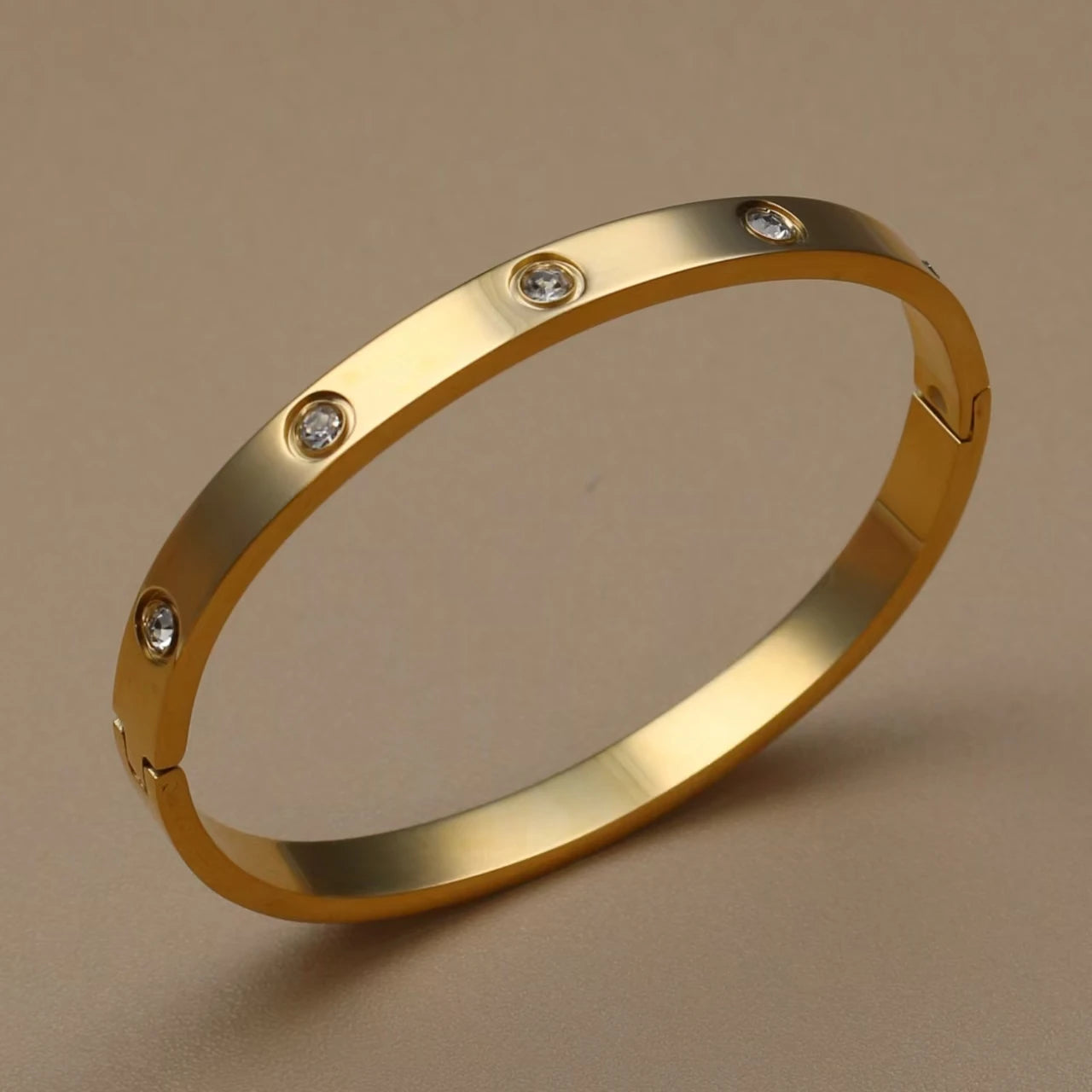 π XCB-001 Four-Leaf Clover Crystal Bangle β Luck Meets Luxury!