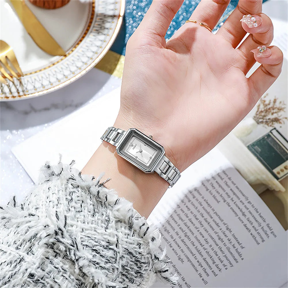 ✨ UTHAI Light Luxury Women’s Watch – Elegance That Commands Attentio