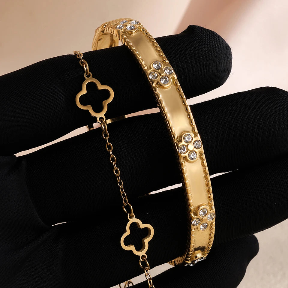 ๐ ZAKOL Four-Leaf Clover Bracelet โ Wear Your Luck in Style!