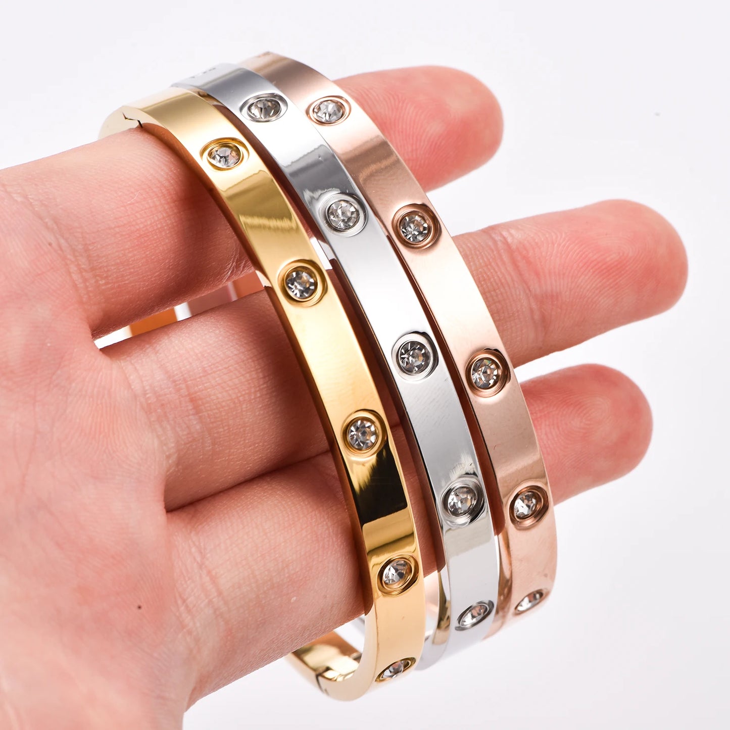 π 6mm Wide Zircon Bangle β Timeless Shine, Effortless Glam!