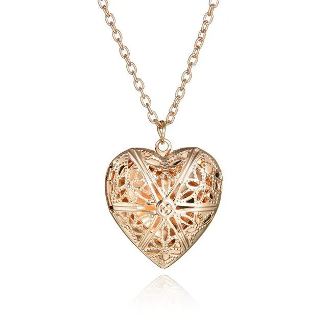 π Heart Photo Locket Necklace β Sweet Love Chain for Women π«π· Gift-Ready Charm