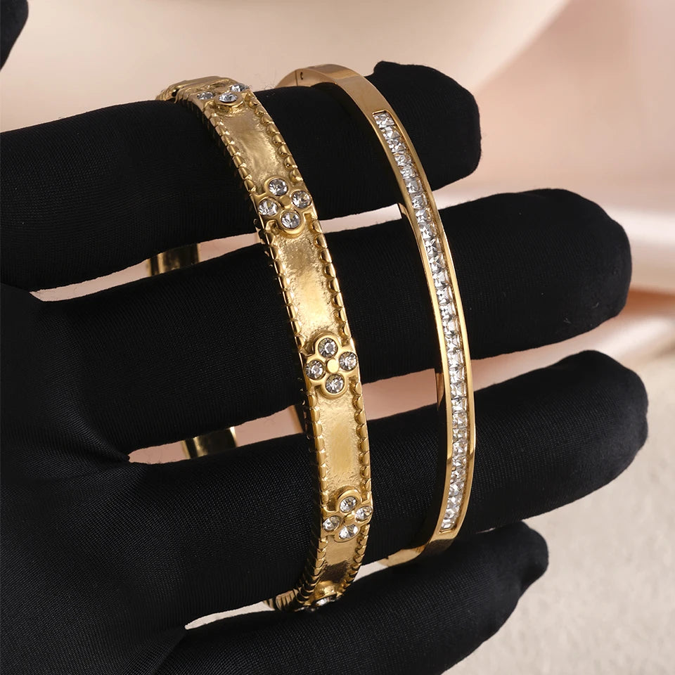 ๐ ZAKOL Luxury Clover Bangle Set โ Double the Luck, Double the Shine!