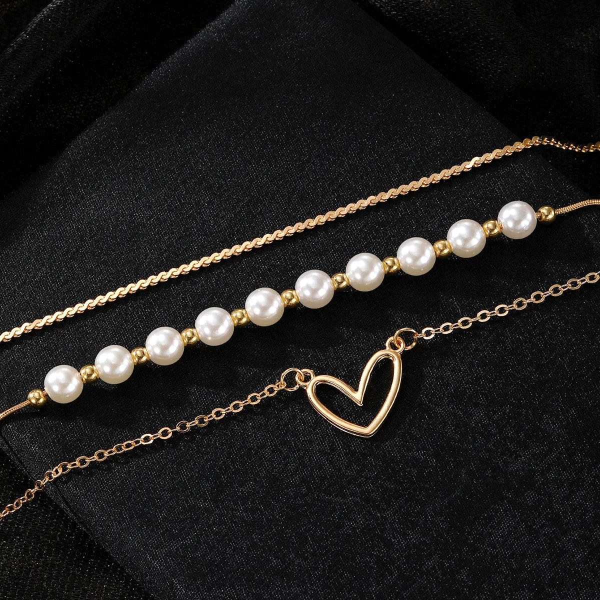 π 3-Piece Vintage Heart Necklace β Pearl & Gold Layered Chains for Women ππ§‘