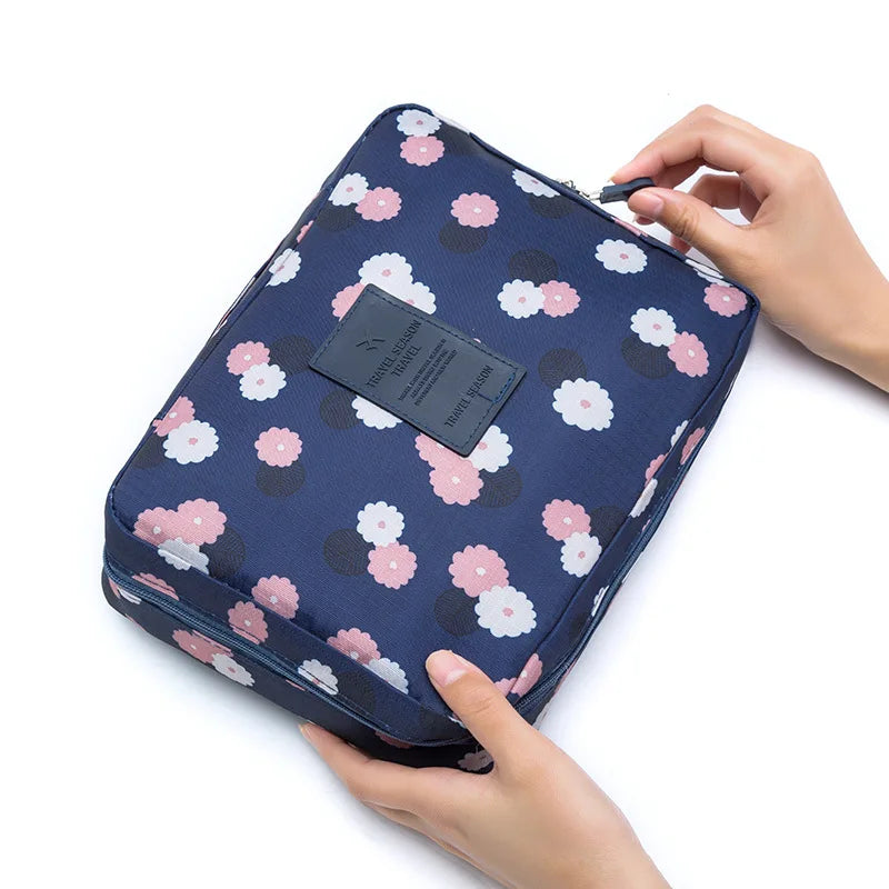 💄🎒 High-Capacity Waterproof Makeup Bag – Travel & Cosmetic Organizer for Women 🧴✨