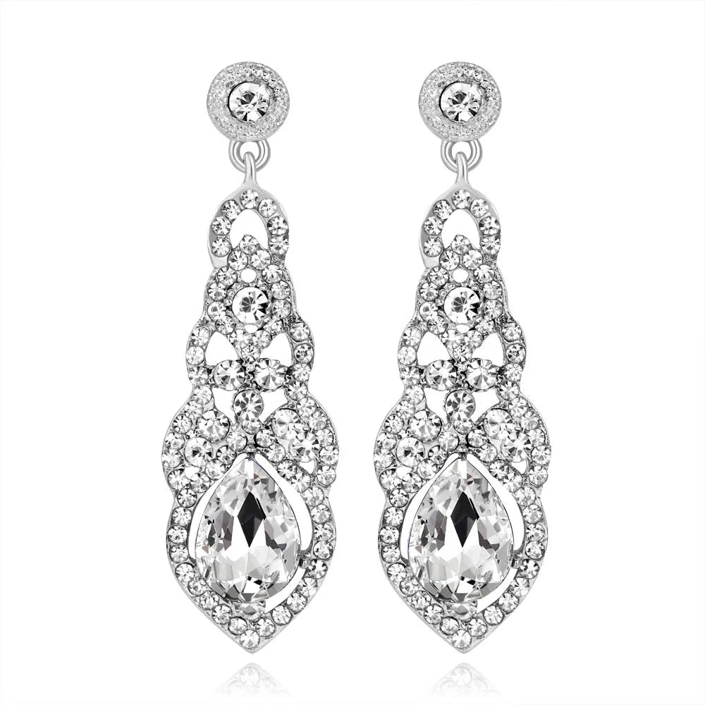 ✨ TREAZY Champagne Crystal Earrings – Effortless Glamour for Every Occasion!