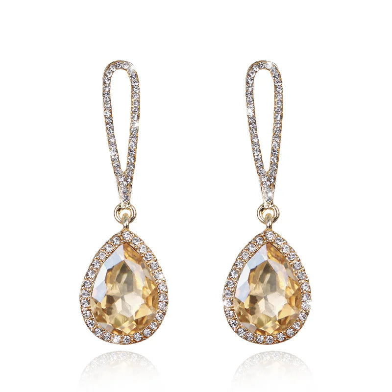 ✨ TREAZY Champagne Crystal Earrings – Effortless Glamour for Every Occasion!