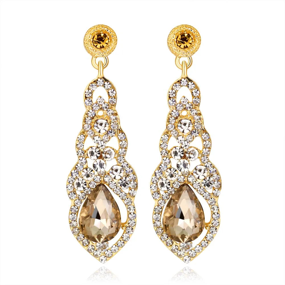 ✨ TREAZY Champagne Crystal Earrings – Effortless Glamour for Every Occasion!