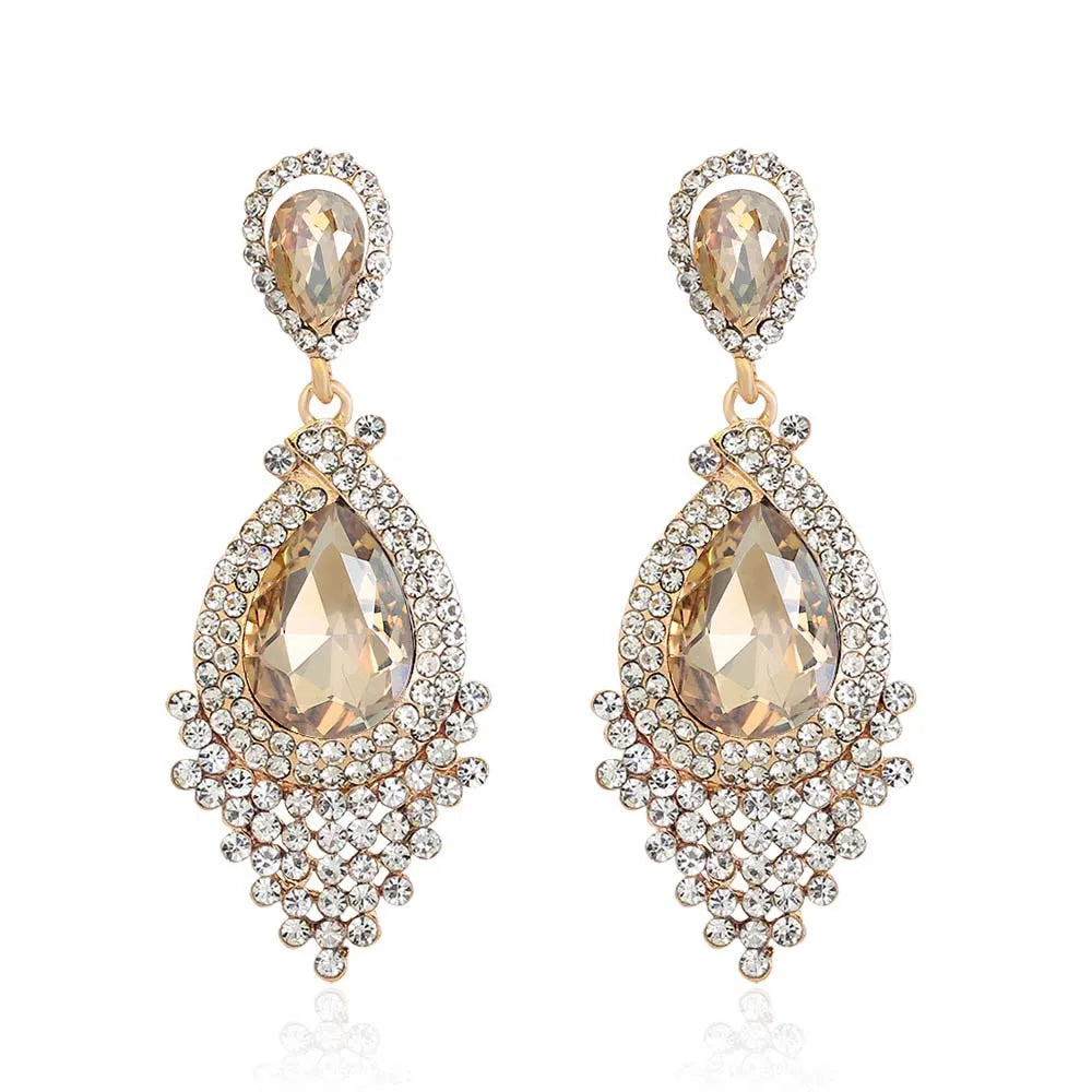 ✨ TREAZY Champagne Crystal Earrings – Effortless Glamour for Every Occasion!
