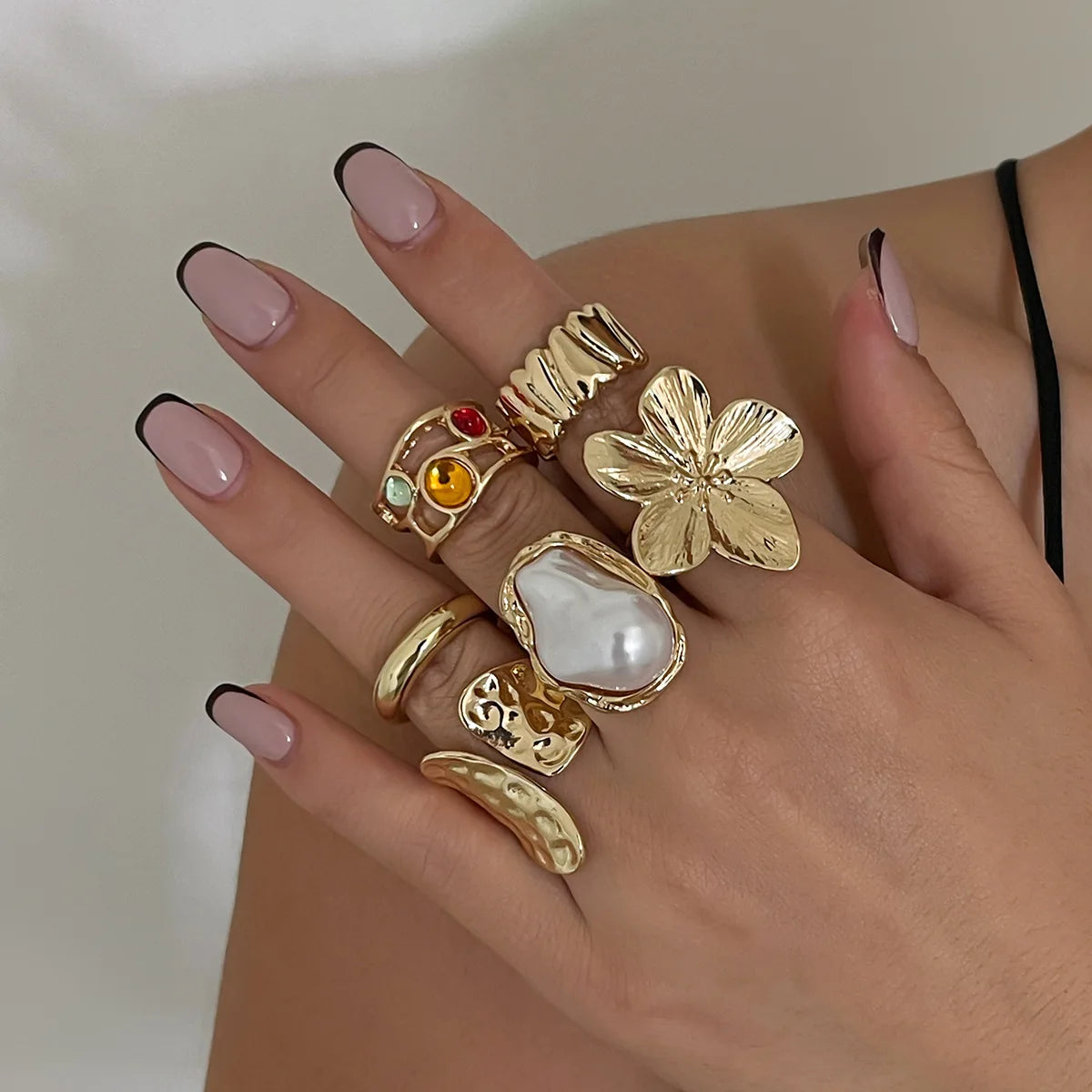 "Luxury 6Pcs Punk Ring Set ✨ – Open Metal Rings with Crystal & Pearl for Men & Women"