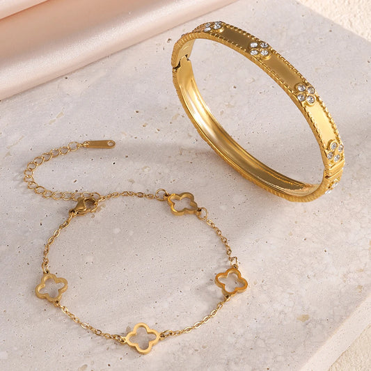 🍀 ZAKOL Four-Leaf Clover Bracelet – Wear Your Luck in Style!