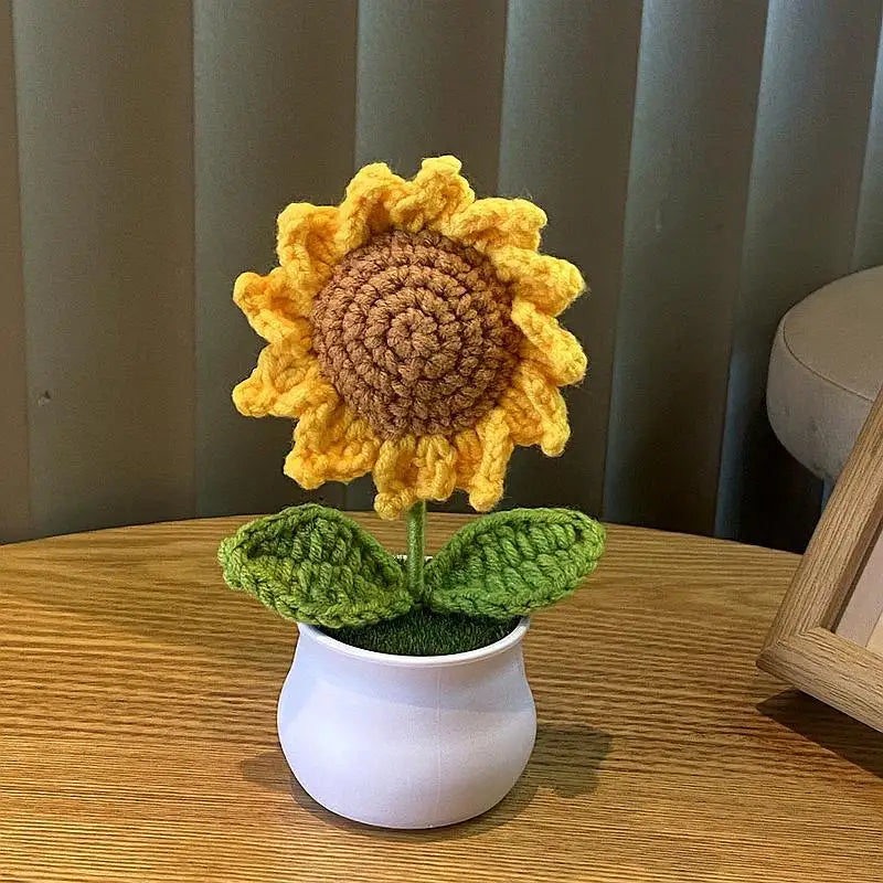 🌹 DIY Handwoven Mini Potted Rose – Bloom Forever in Wool!