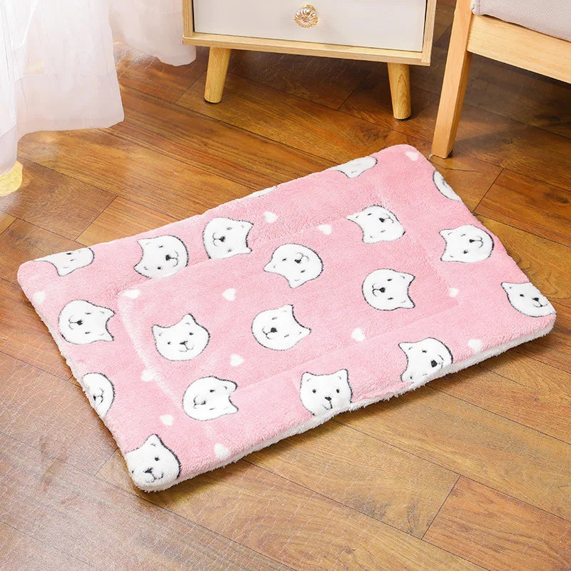 🛏️🐶 All-Season Warm Pet Bed – Soft & Thick Cushion!