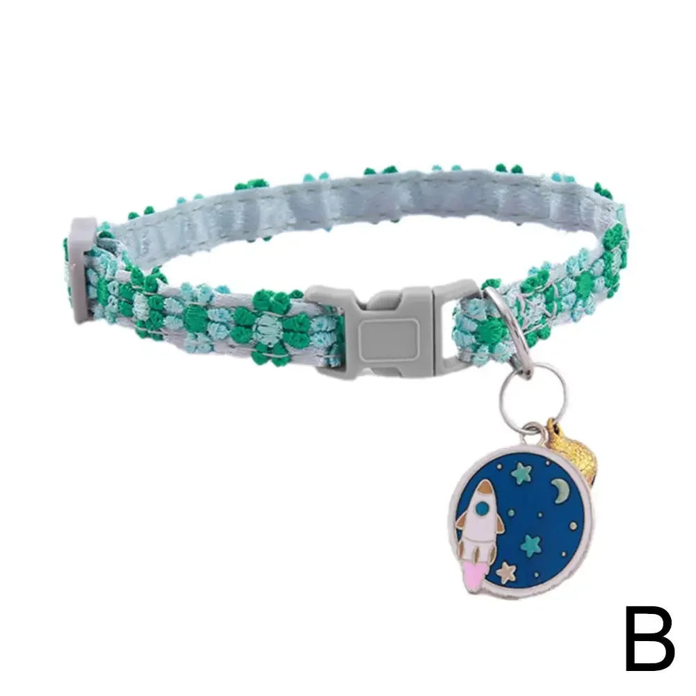 🌸🐶 Adjustable Colorful Lace Collar with Bell – Cute & Stylish!