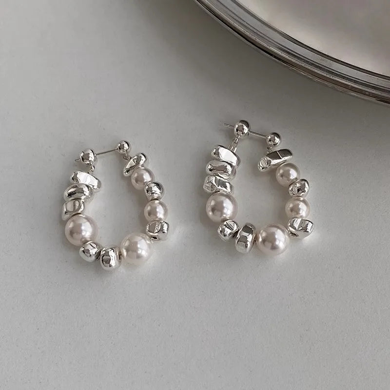 🔮 Silvery Broken Pearl Dangle Earrings – Art Meets Avant-Garde!