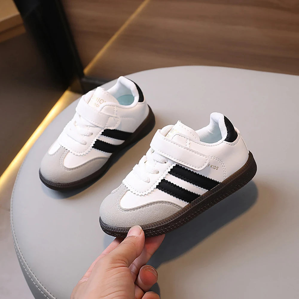 👟🔥 Stylish Kids’ Sneakers – Soft Sole & Comfortable Design!