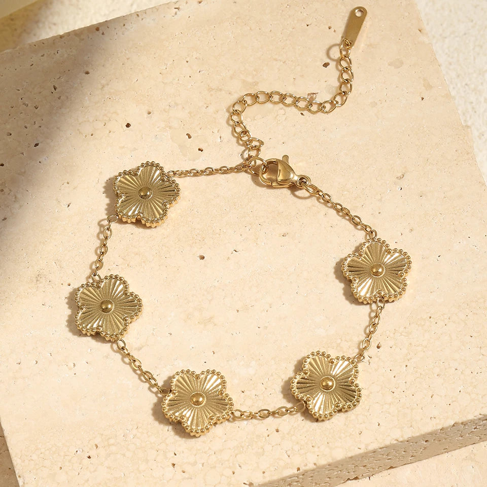 🍀 Yupsk Lucky Clover Bracelet – Wear Your Good Fortune!