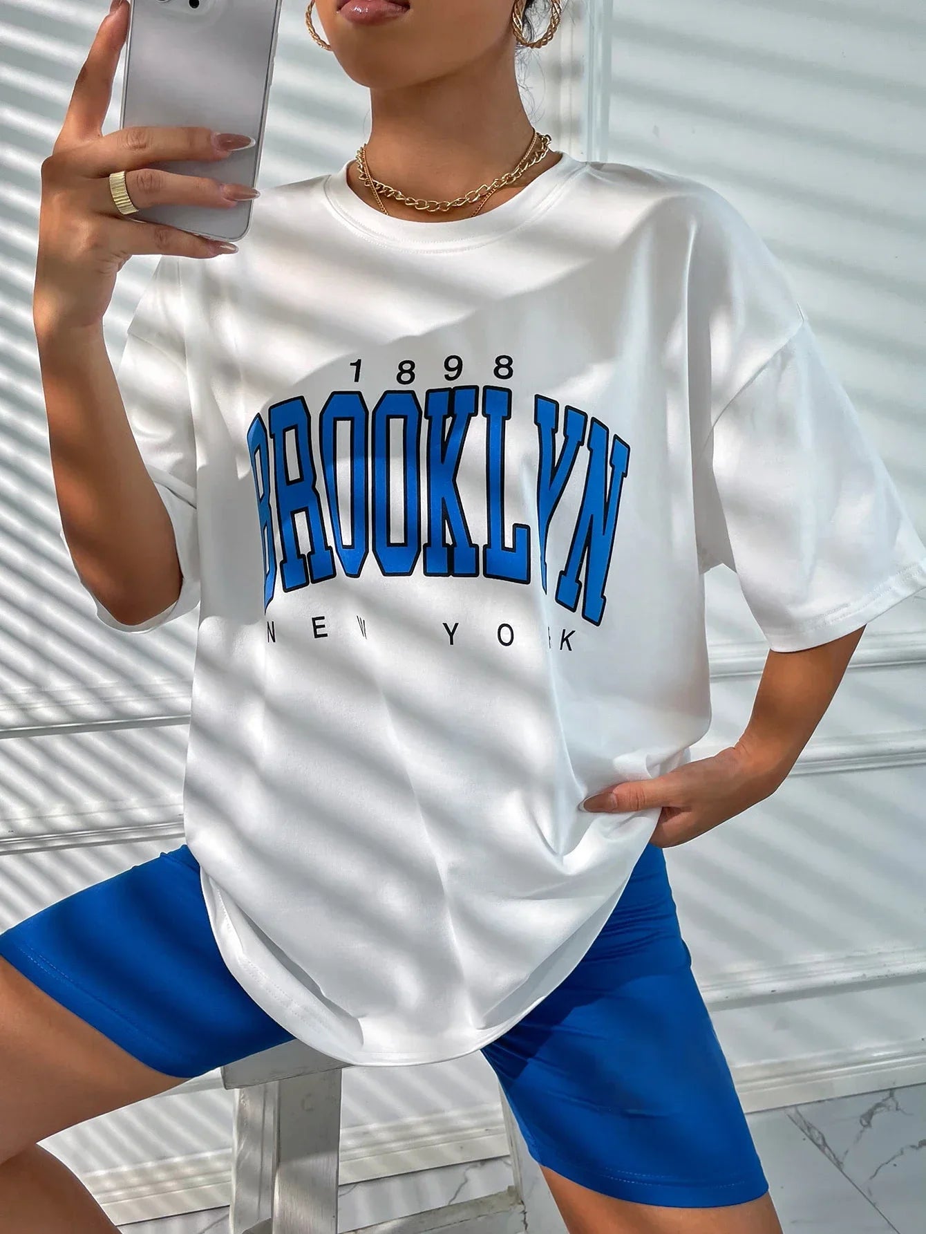 🗽✨ Vintage Vibes! Oversized Brooklyn Tee 😍 Y2K Style 👚🔥