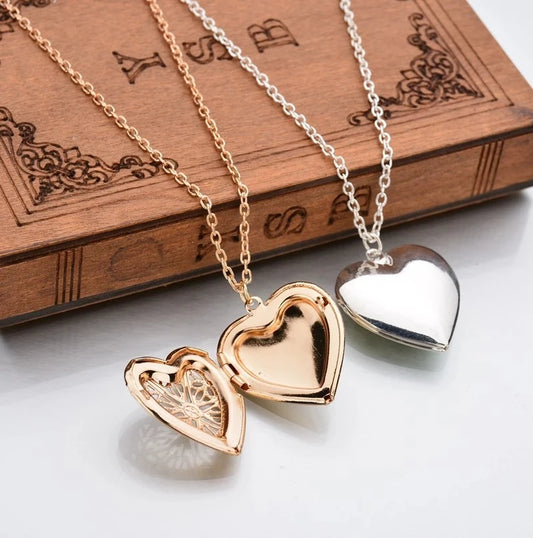 💕 Heart Photo Locket Necklace – Sweet Love Chain for Women 💫📷 Gift-Ready Charm