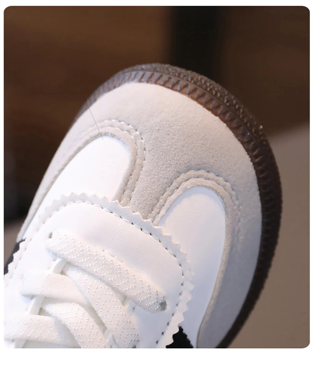 👟🔥 Stylish Kids’ Sneakers – Soft Sole & Comfortable Design!