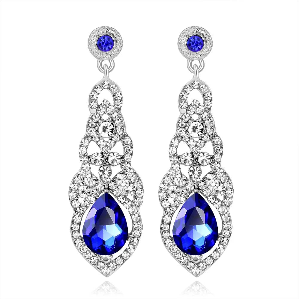 ✨ TREAZY Champagne Crystal Earrings – Effortless Glamour for Every Occasion!