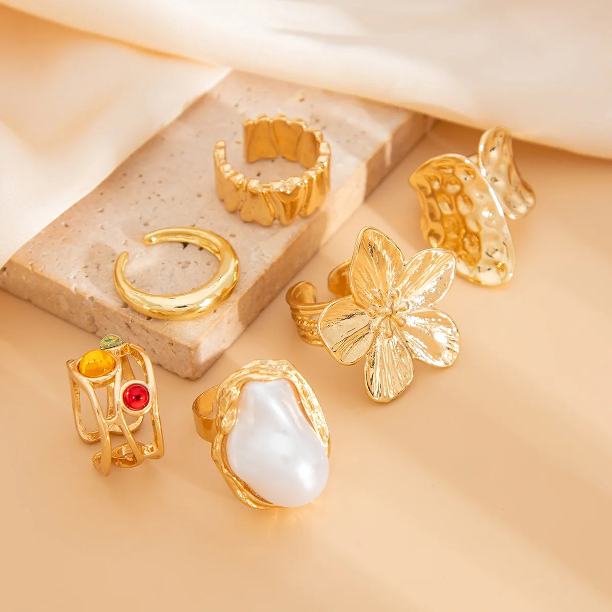 "Luxury 6Pcs Punk Ring Set ✨ – Open Metal Rings with Crystal & Pearl for Men & Women"