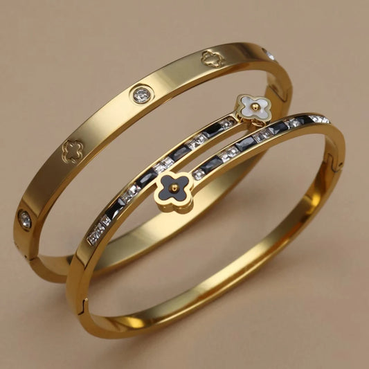 🍀 XCB-001 Four-Leaf Clover Crystal Bangle – Luck Meets Luxury!