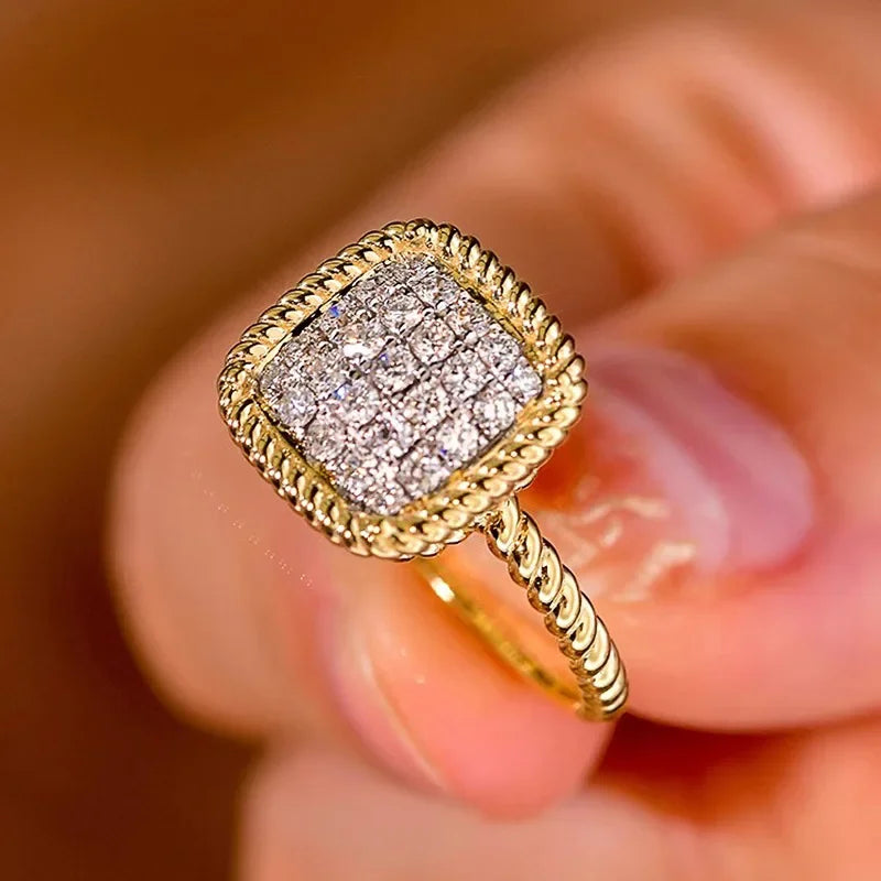 💎 2025 Petite Zirconia Ring – Subtle Sparkle, Unforgettable Glamour!