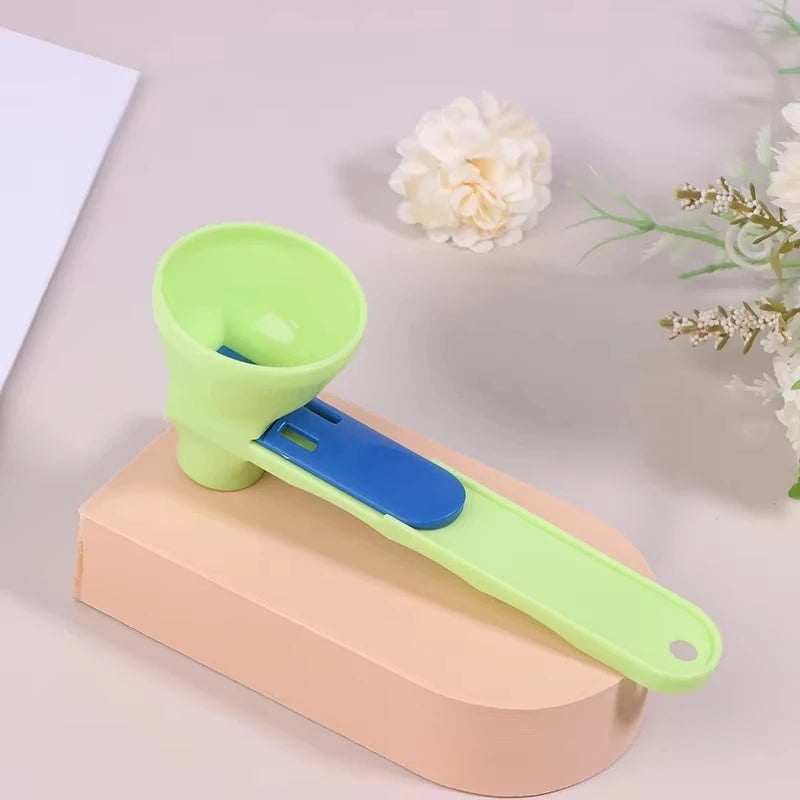💪🥤 Durable PP Protein Powder Scoop | No-Mess Sliding Funnel for Milk, Shakes & Supplements | Versatile Kitchen Gadget 🍶✨