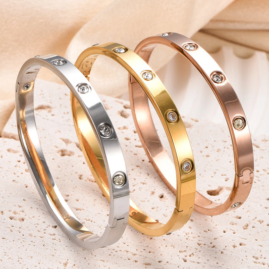 💎 6mm Wide Zircon Bangle – Timeless Shine, Effortless Glam!