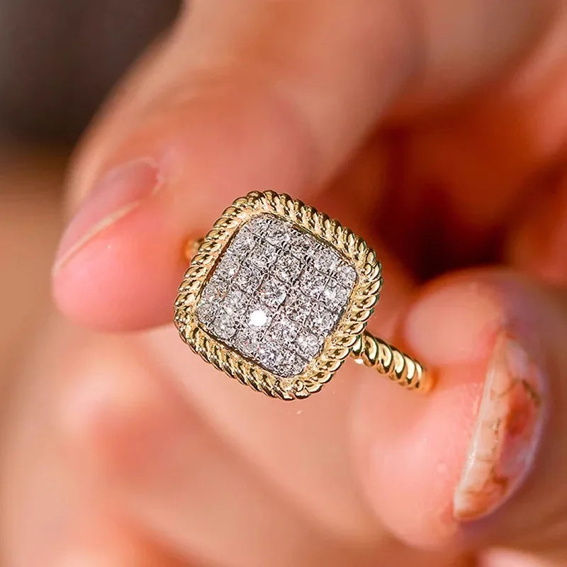 💎 2025 Petite Zirconia Ring – Subtle Sparkle, Unforgettable Glamour!